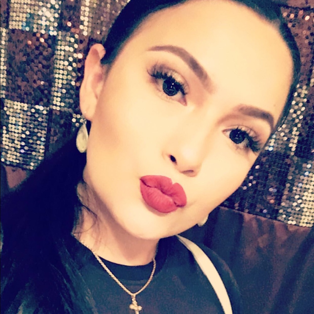 Meet your Posher, Ale